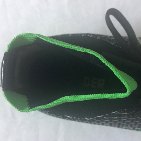 Adidas youth sneakers - Picture 9 of 11